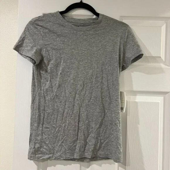 Vince Essential Pima Cotton Gray Crewneck Neck T-Shirt Size Small NWT - Picture 3 of 7